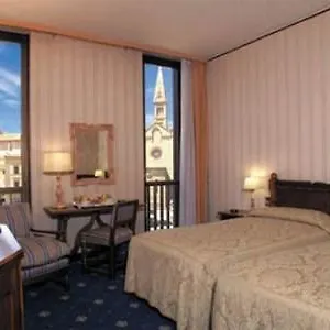 https://prime-hotel-majestic.it-tuscanyhotel.com
