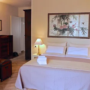 https://la-piccola-corte-di-malpensa.italymilanhotels.net